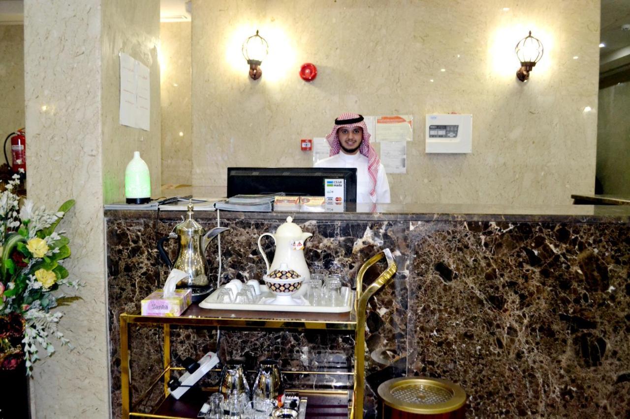 الخربوش للشقق المخدومة Ḩafar al Bāţin エクステリア 写真